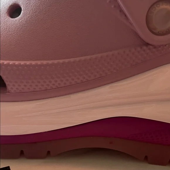 CROCS Mega Crush Women's Pink to Lavender Ombre Clog Mules size 8 NWT - Picture 10 of 14